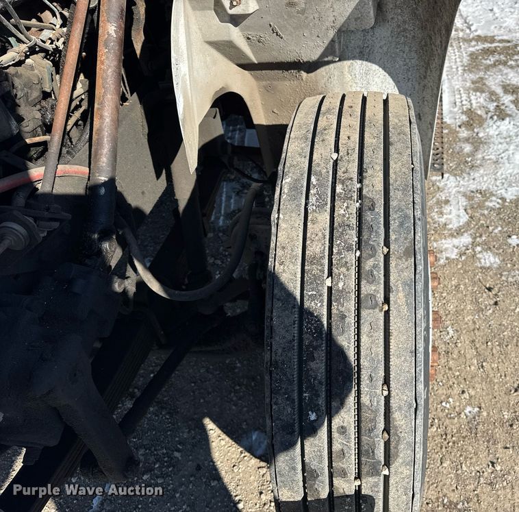 image for item DH9853 1991 International 7100 vacuum truck