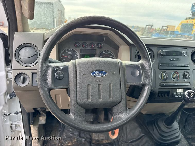 image for item DH9854 2008 Ford F550 SuperDuty XL rollback truck