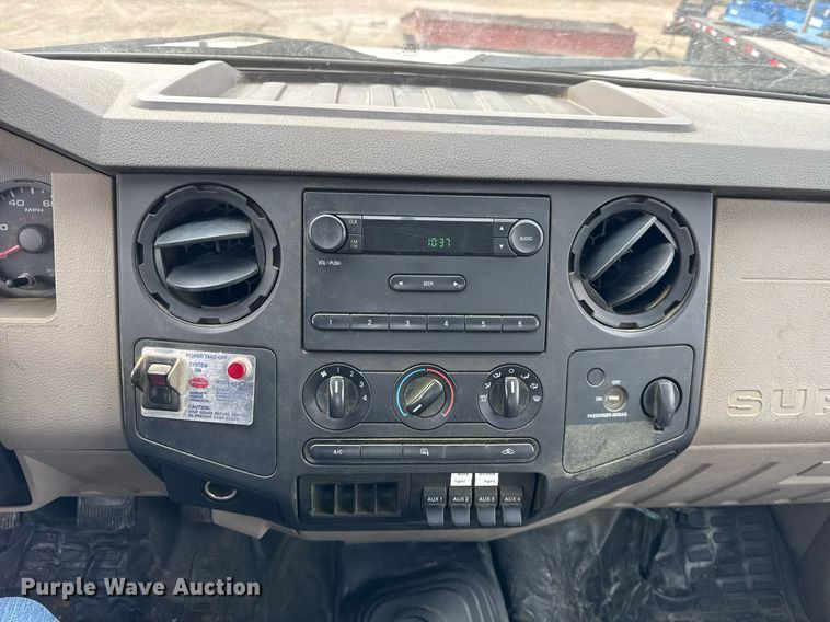 image for item DH9854 2008 Ford F550 SuperDuty XL rollback truck