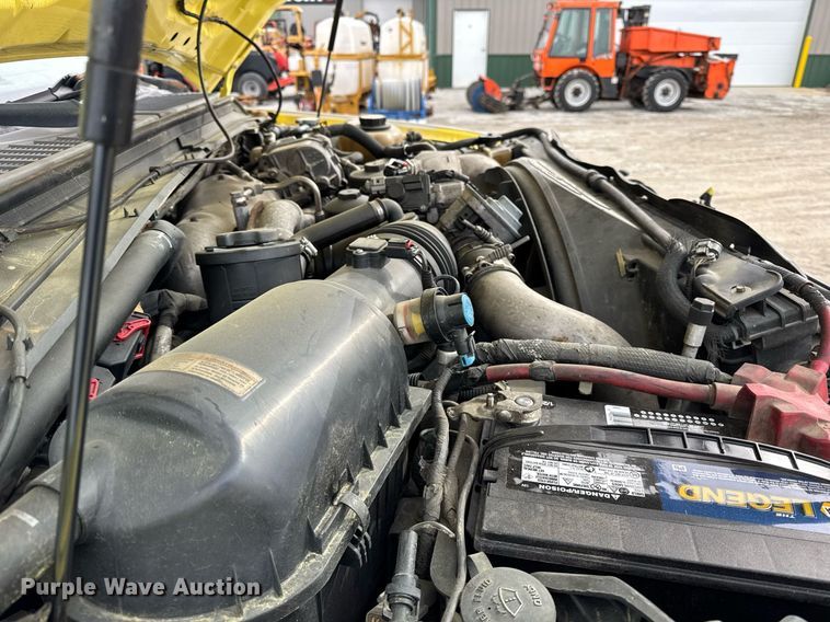 image for item DH9854 2008 Ford F550 SuperDuty XL rollback truck