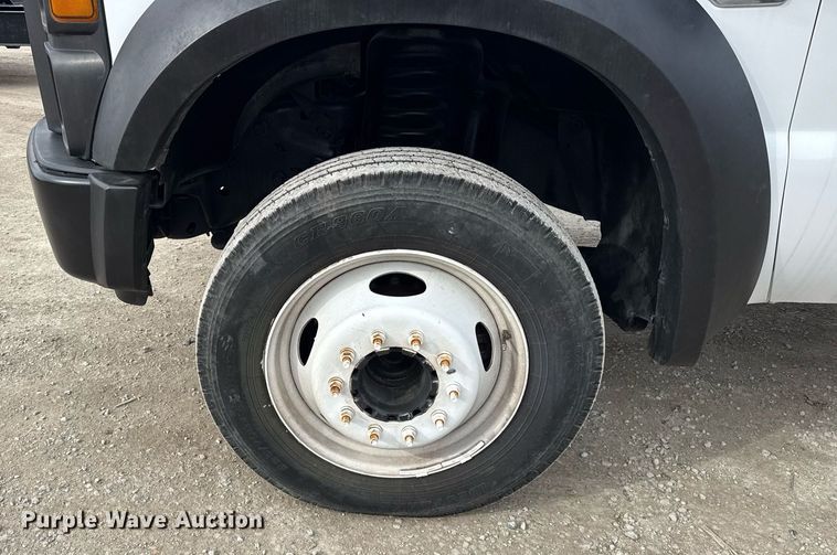 image for item DH9854 2008 Ford F550 SuperDuty XL rollback truck