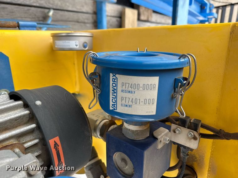 image for item DH9857 Vacuworx RC10 vacuum pipe lifter