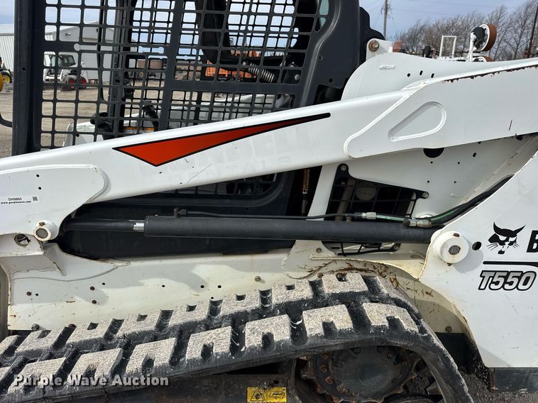 image for item DH9860 2018 Bobcat T550 tracked skid steer loader