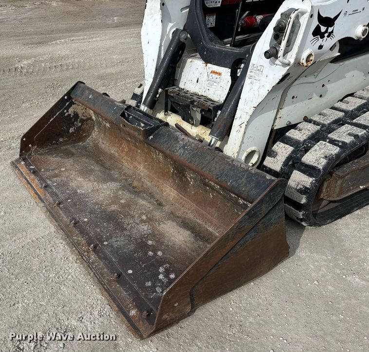 image for item DH9860 2018 Bobcat T550 tracked skid steer loader