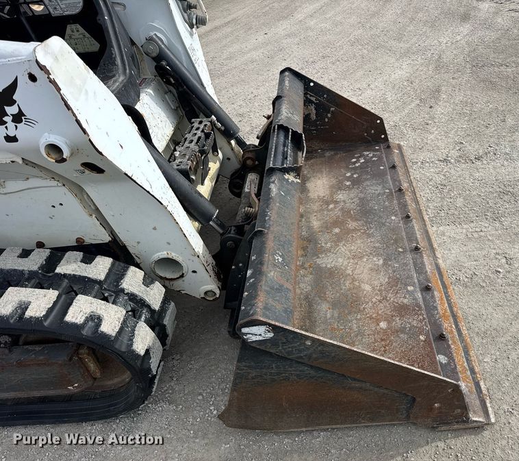 image for item DH9860 2018 Bobcat T550 tracked skid steer loader