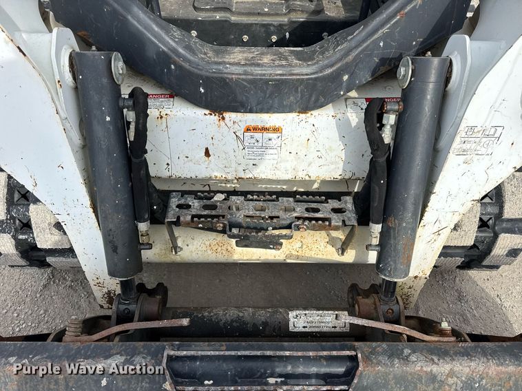 image for item DH9860 2018 Bobcat T550 tracked skid steer loader