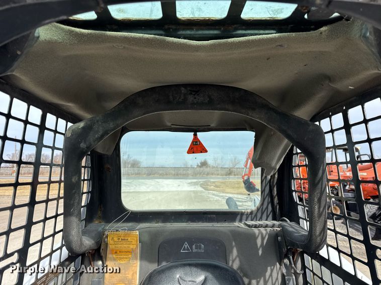 image for item DH9860 2018 Bobcat T550 tracked skid steer loader