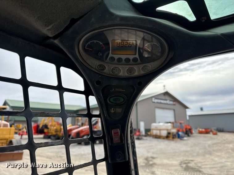 image for item DH9860 2018 Bobcat T550 tracked skid steer loader