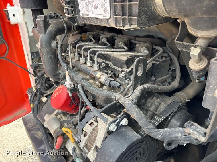 image for item DH9860 2018 Bobcat T550 tracked skid steer loader