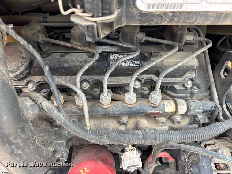 image for item DH9860 2018 Bobcat T550 tracked skid steer loader