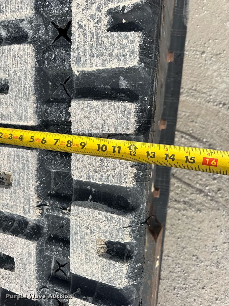 image for item DH9860 2018 Bobcat T550 tracked skid steer loader