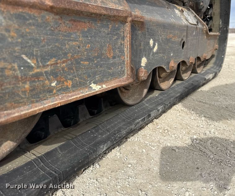 image for item DH9860 2018 Bobcat T550 tracked skid steer loader