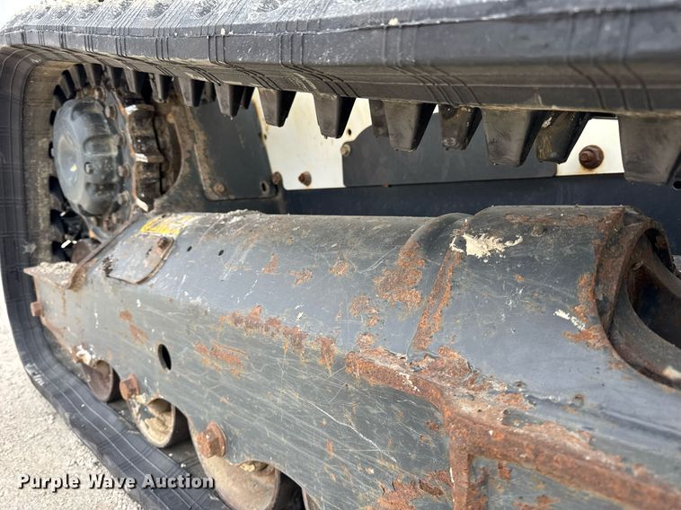 image for item DH9860 2018 Bobcat T550 tracked skid steer loader