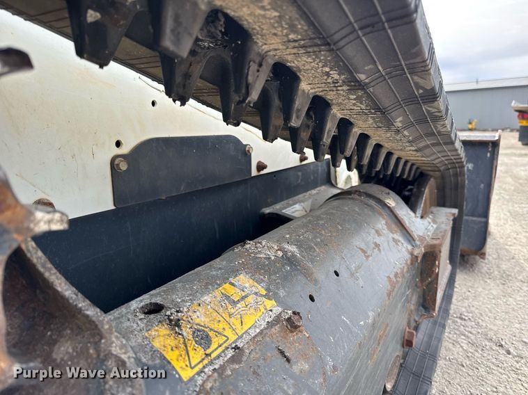 image for item DH9860 2018 Bobcat T550 tracked skid steer loader