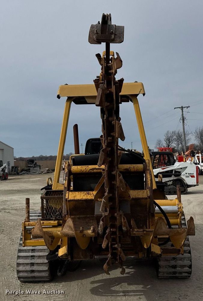 image for item DH9861 2010 Vermeer RTX1250 trencher