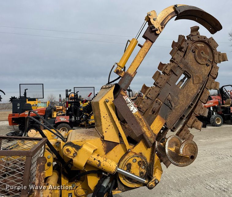 image for item DH9861 2010 Vermeer RTX1250 trencher