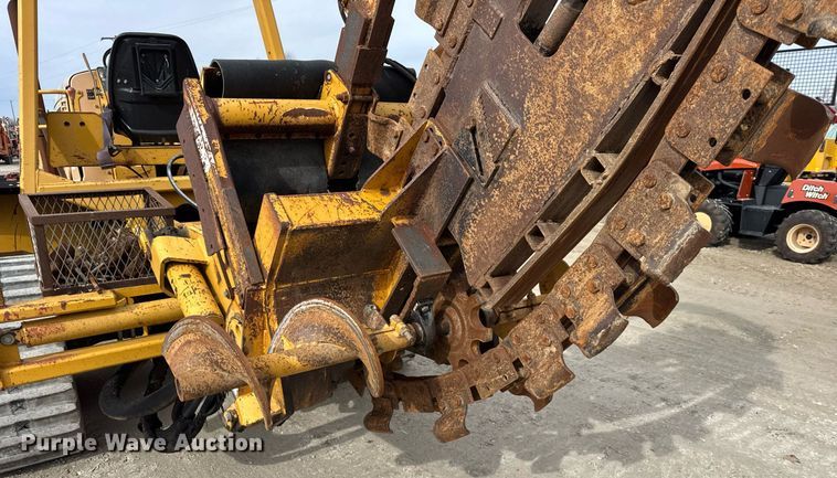 image for item DH9861 2010 Vermeer RTX1250 trencher