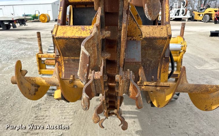 image for item DH9861 2010 Vermeer RTX1250 trencher