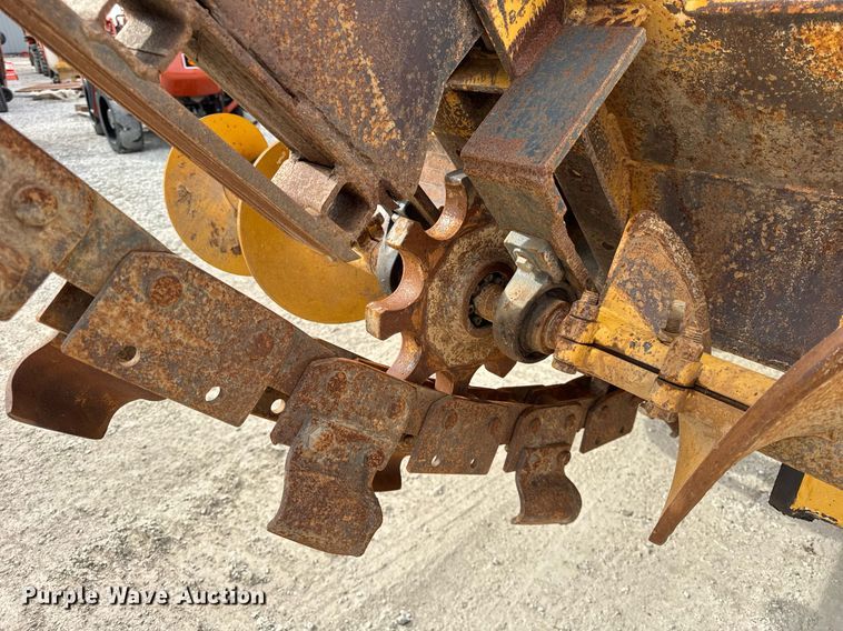 image for item DH9861 2010 Vermeer RTX1250 trencher