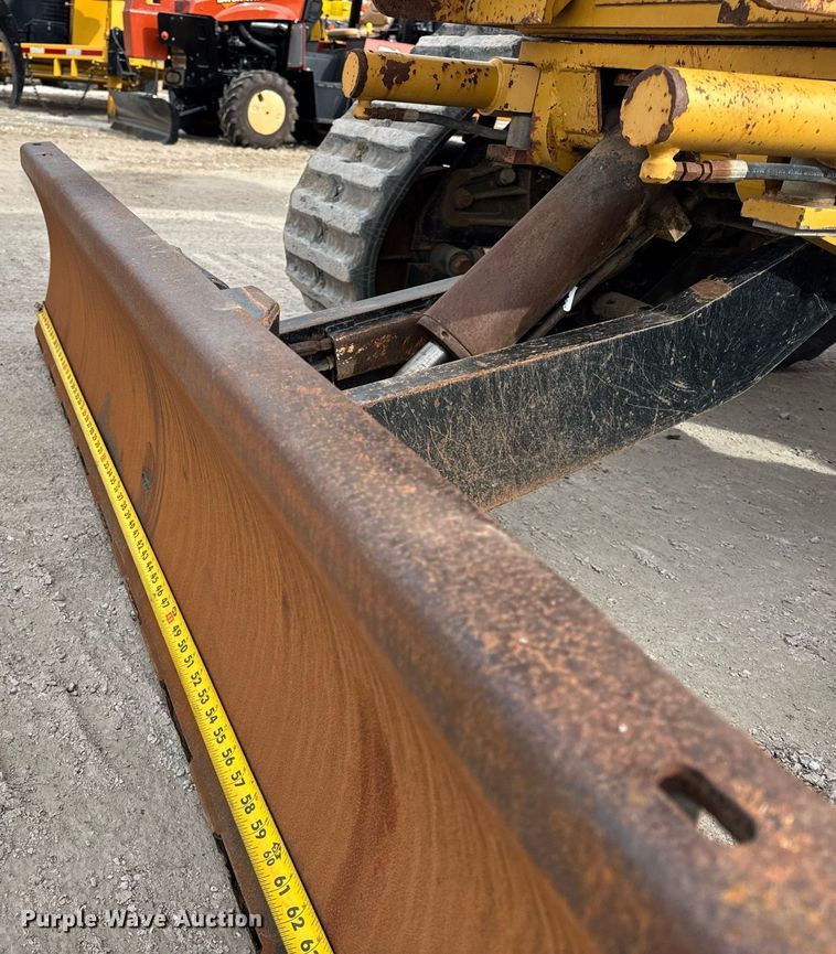 image for item DH9861 2010 Vermeer RTX1250 trencher