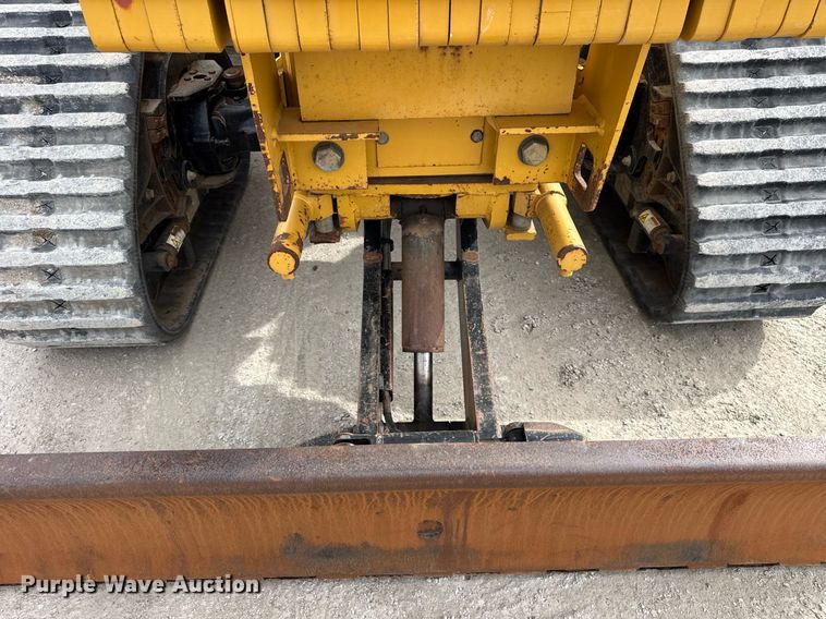 image for item DH9861 2010 Vermeer RTX1250 trencher