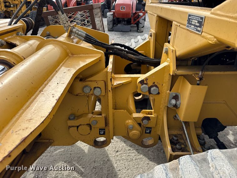 image for item DH9861 2010 Vermeer RTX1250 trencher