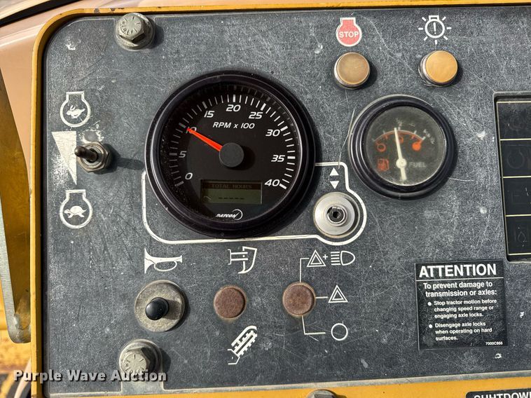 image for item DH9861 2010 Vermeer RTX1250 trencher