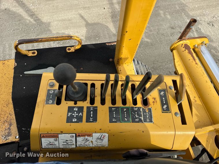 image for item DH9861 2010 Vermeer RTX1250 trencher