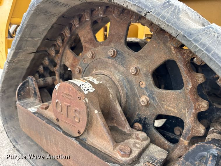 image for item DH9861 2010 Vermeer RTX1250 trencher