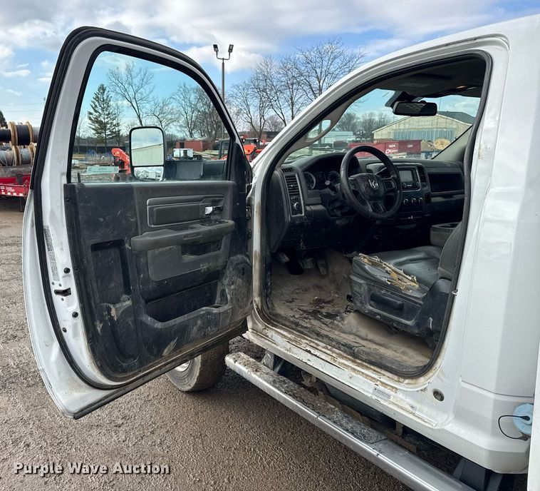 image for item DH9863 2015 Dodge Ram 5500 utility / service truck