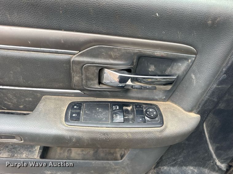 image for item DH9863 2015 Dodge Ram 5500 utility / service truck