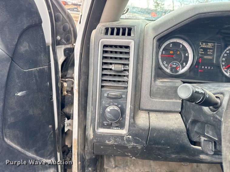 image for item DH9863 2015 Dodge Ram 5500 utility / service truck