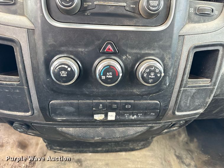 image for item DH9863 2015 Dodge Ram 5500 utility / service truck