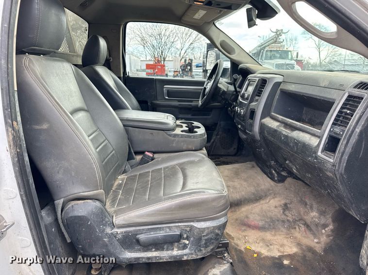 image for item DH9863 2015 Dodge Ram 5500 utility / service truck