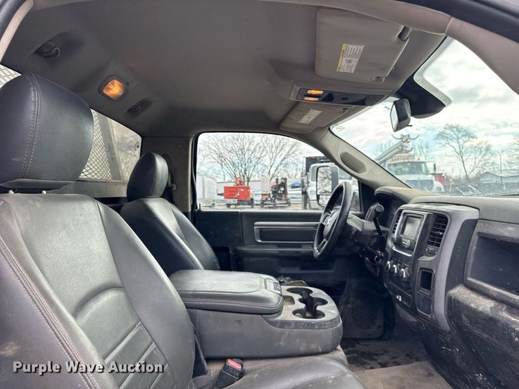 image for item DH9863 2015 Dodge Ram 5500 utility / service truck