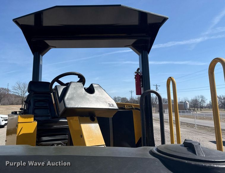 image for item DM5578 2008 Caterpillar PS150C pneumatic roller