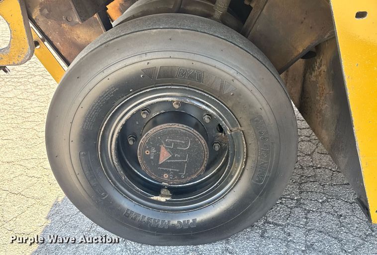 image for item DM5578 2008 Caterpillar PS150C pneumatic roller