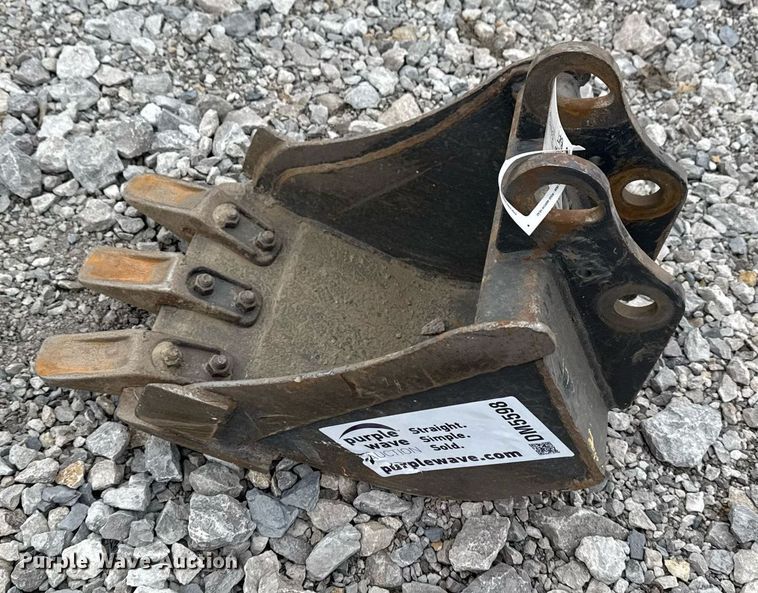 image for item DM5598 Bobcat excavator bucket