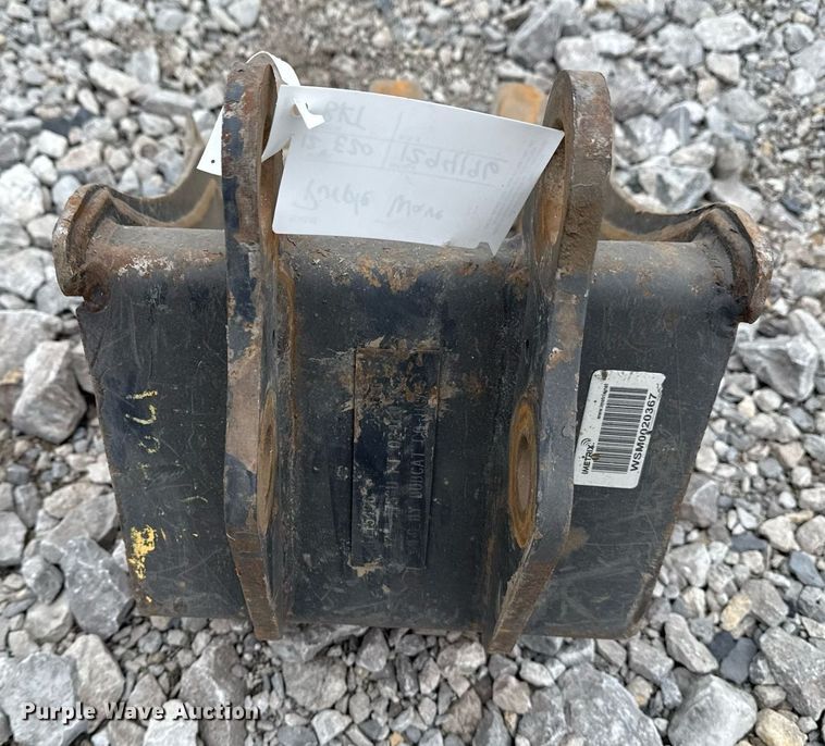 image for item DM5598 Bobcat excavator bucket