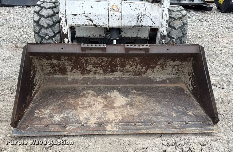 image for item DM5600 1998 Bobcat 863 skid steer loader