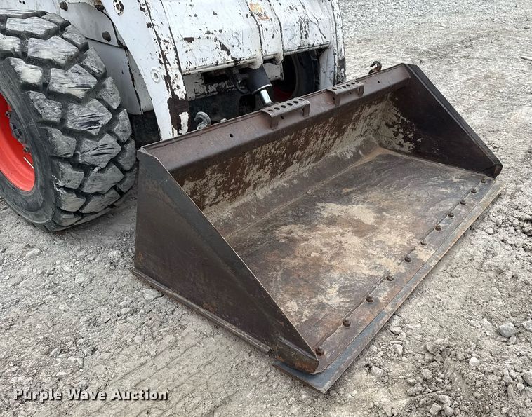 image for item DM5600 1998 Bobcat 863 skid steer loader