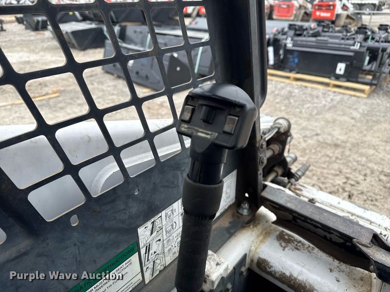 image for item DM5600 1998 Bobcat 863 skid steer loader