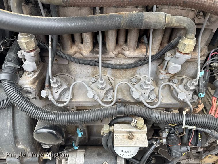 image for item DM5600 1998 Bobcat 863 skid steer loader