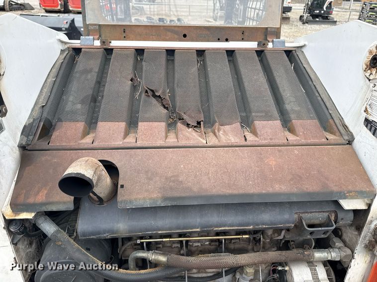 image for item DM5600 1998 Bobcat 863 skid steer loader