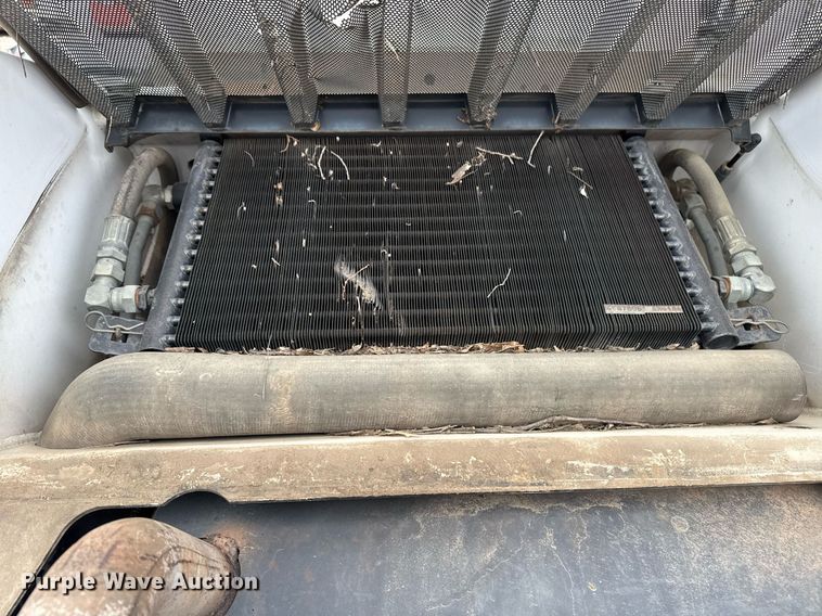 image for item DM5600 1998 Bobcat 863 skid steer loader