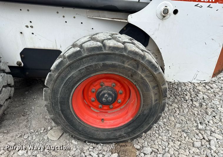 image for item DM5600 1998 Bobcat 863 skid steer loader