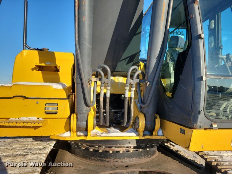 image for item DN3688 2006 John Deere  350D LC excavator