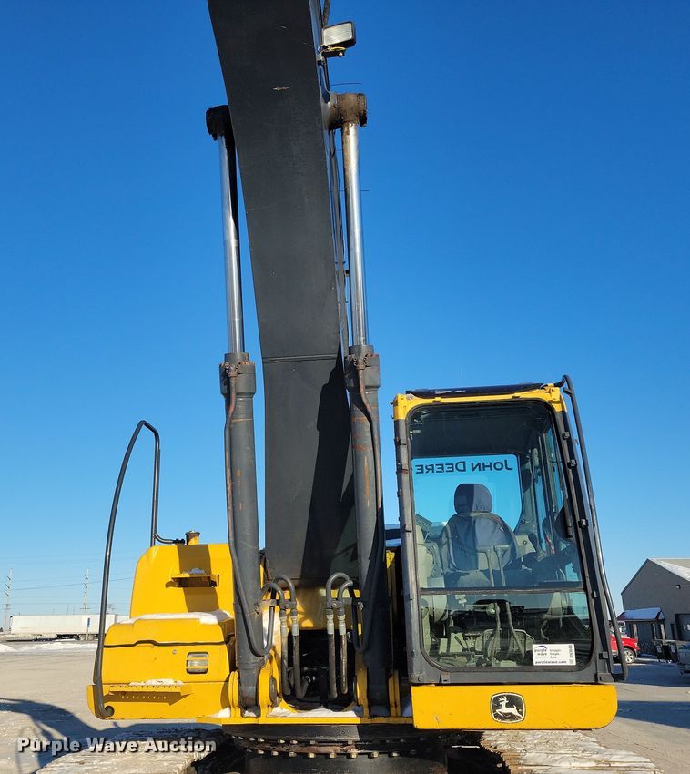 image for item DN3688 2006 John Deere  350D LC excavator