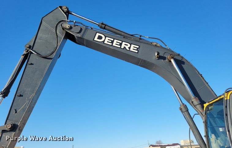 image for item DN3688 2006 John Deere  350D LC excavator