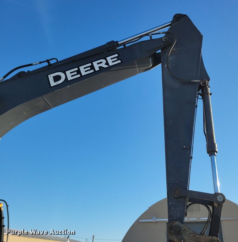 image for item DN3688 2006 John Deere  350D LC excavator